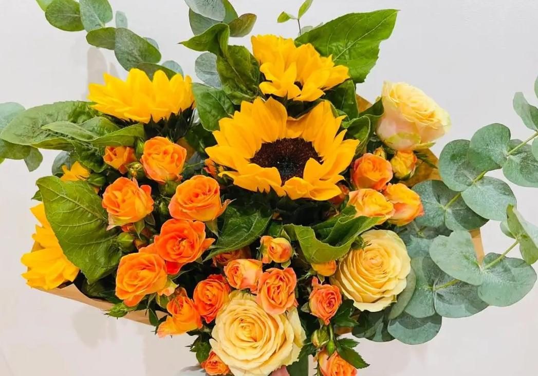 女朋友快过生日送什么手机,女朋友快过生日说什么好