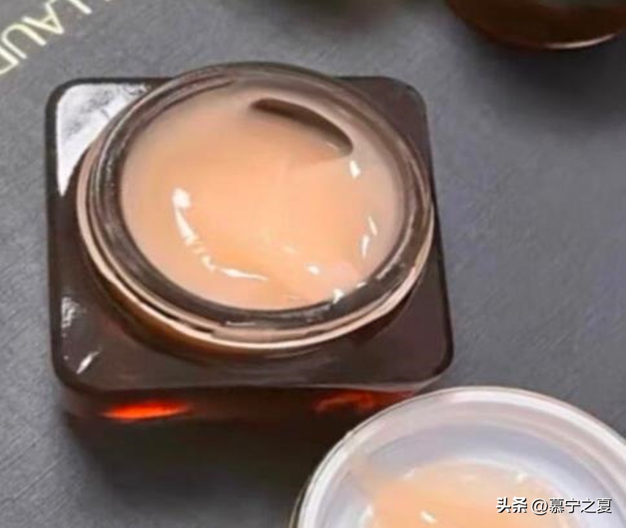 好用的抗初皱眼霜,推荐一款抗衰老的眼霜