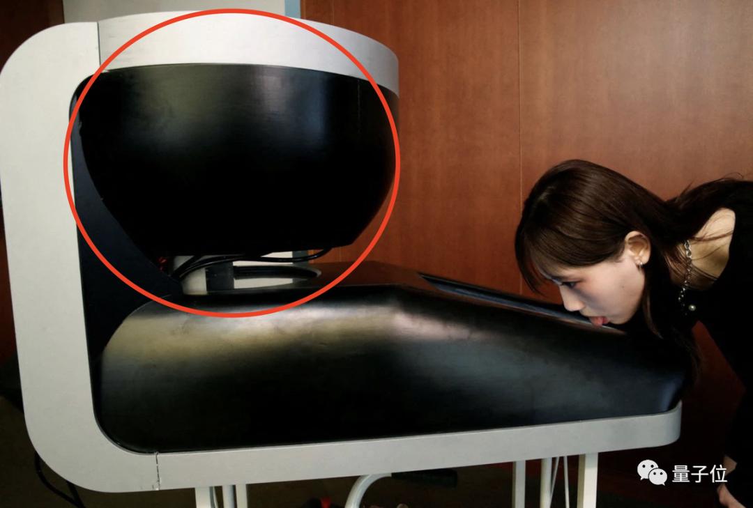 日本推出舔屏电视开箱,日本舔屏电视机