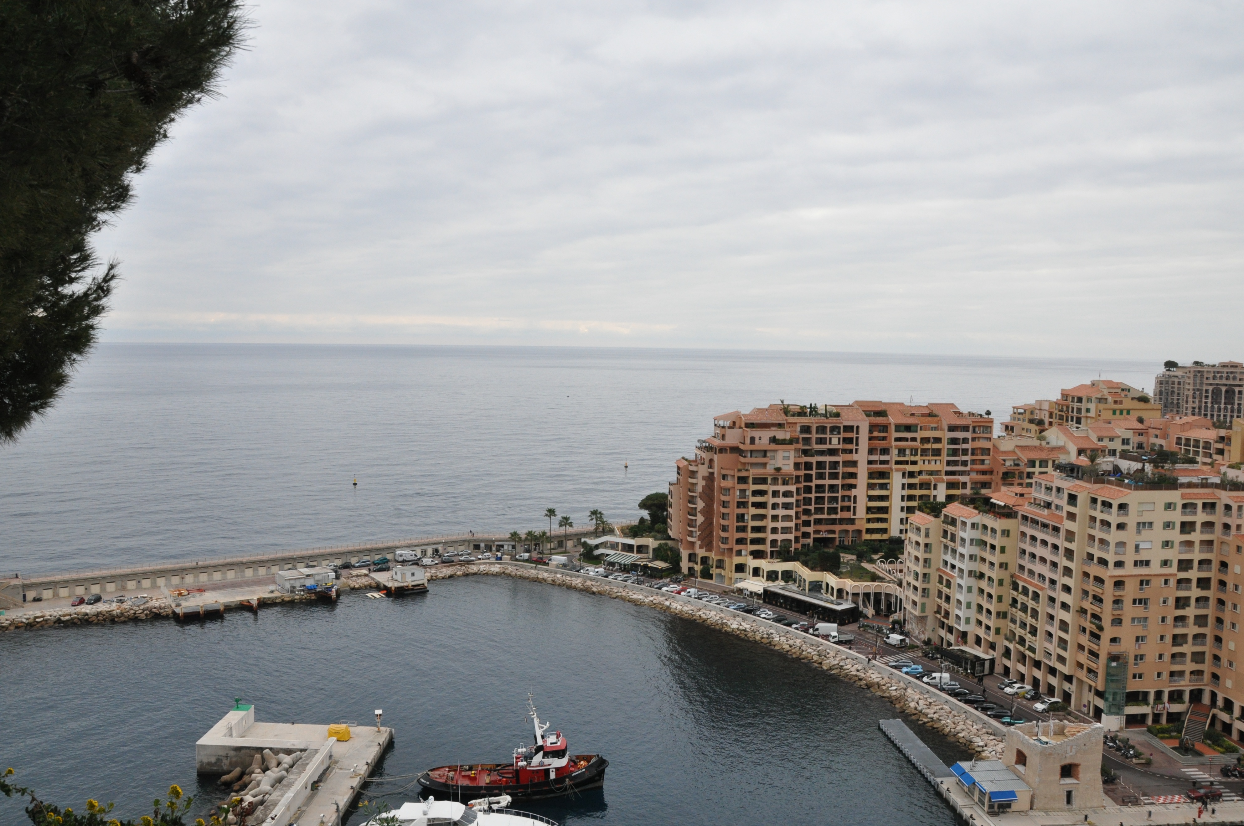 摩纳哥：拥有巨大财富的世界第二小国家，奢华的旅游度假胜地