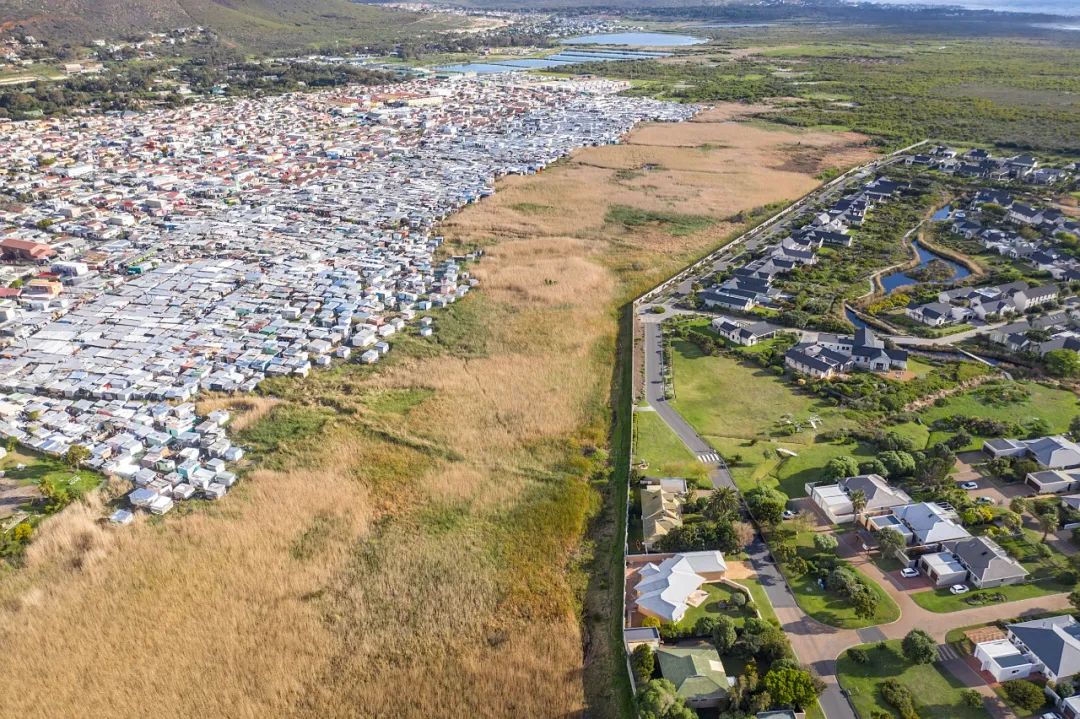 一组震撼的照片，告诉你什么是“城市地狱”…