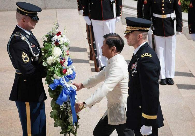 美国的各种手段又来针对中国，布林肯否认，却限制芯片和对台军售