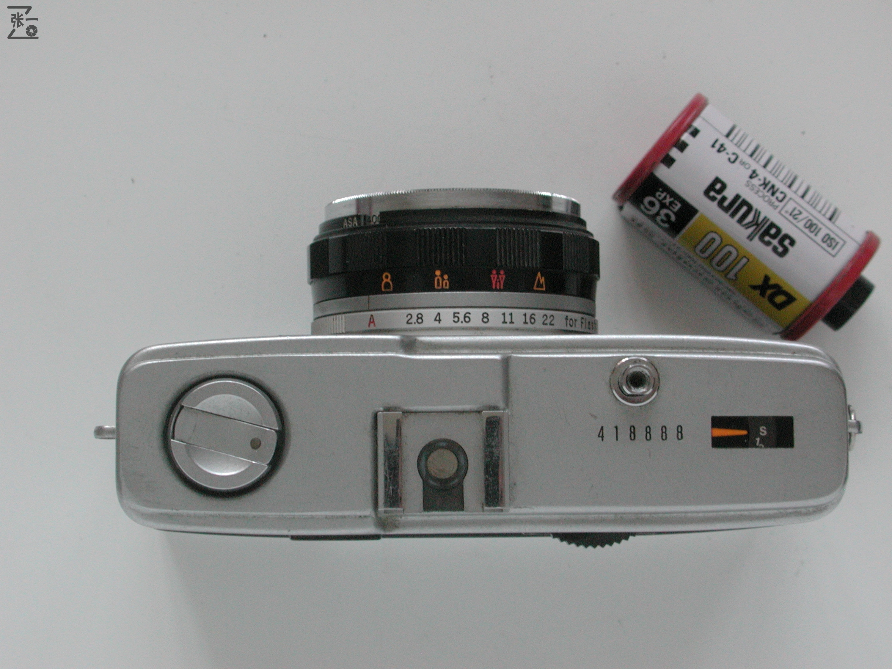 同好赠机：日本OlympusTrip35，一款销量惊人的旁轴照相机！