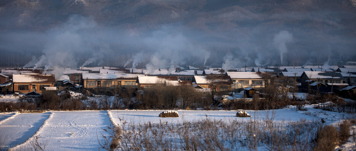 东北新婚夫妻和全家人睡炕,东北全家都睡一个土炕上