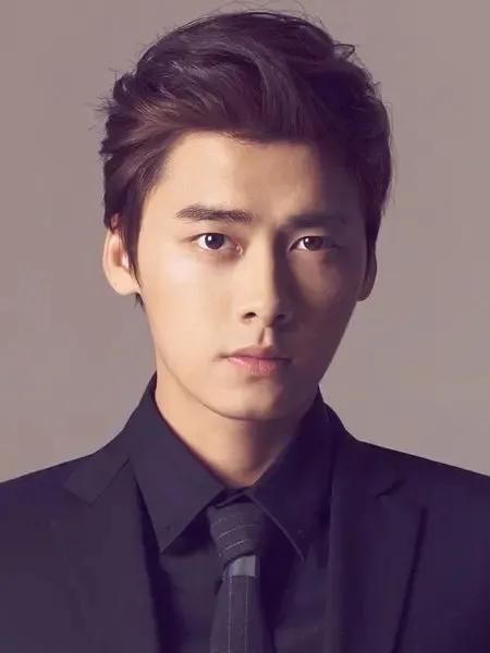 蔡徐坤和华晨宇现在怎么样了,蔡徐坤和华晨宇能比吗