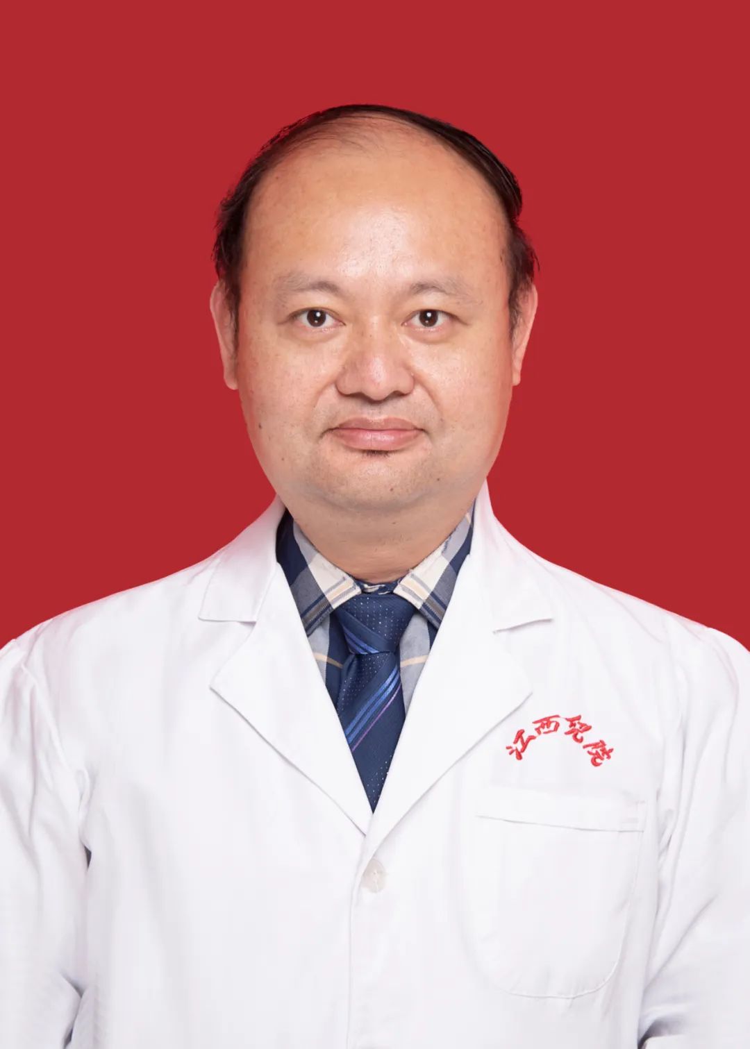 胸小会得乳腺纤维瘤吗,乳房大小跟乳腺纤维瘤有关系吗