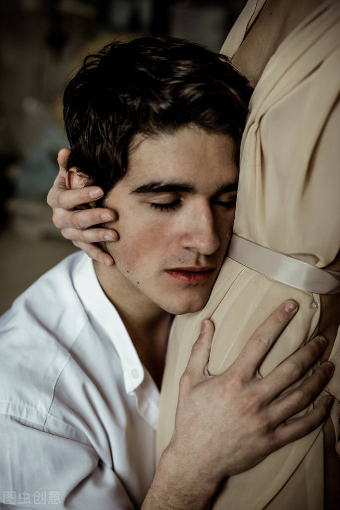 男人出轨有了小孩怎么办,一个男人出轨被老婆发现后会怎样