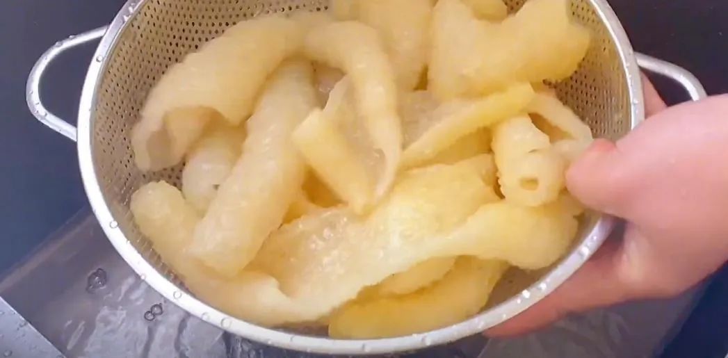 什么食物有胶原蛋白最多让脸饱满,吃什么样的胶原蛋白能让皮肤饱满