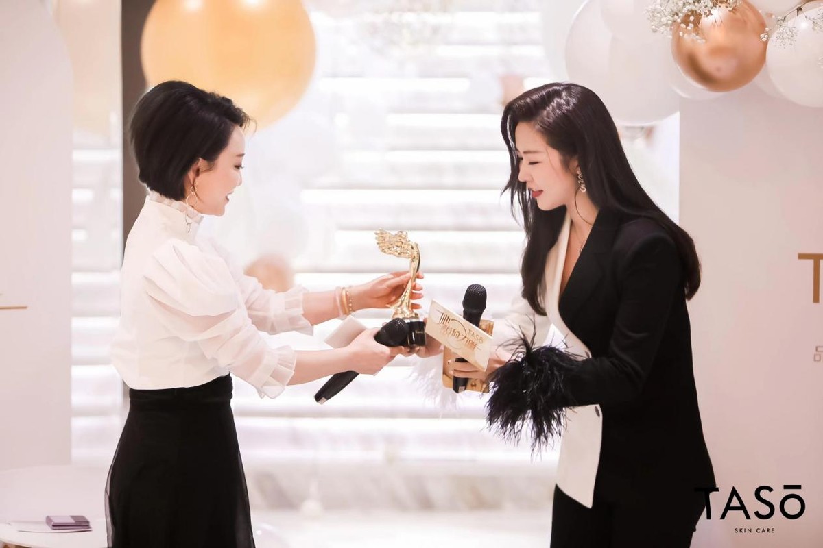 新品牌TASO找上网红“娘家人”，国潮美妆+Amy姐在布什么局？