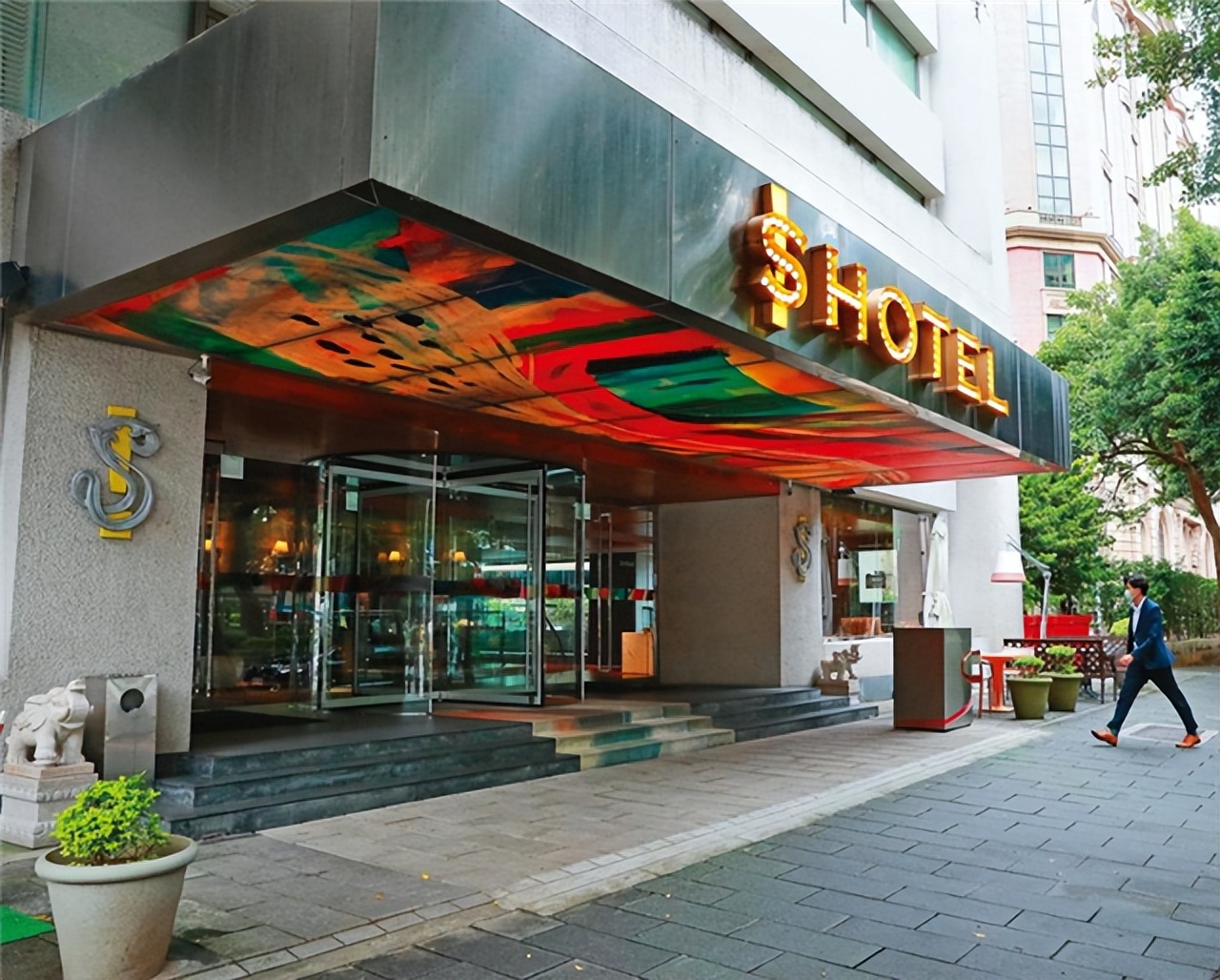 曝大s汪小菲离婚疑已在办手续,曝大s再向法院起诉汪小菲