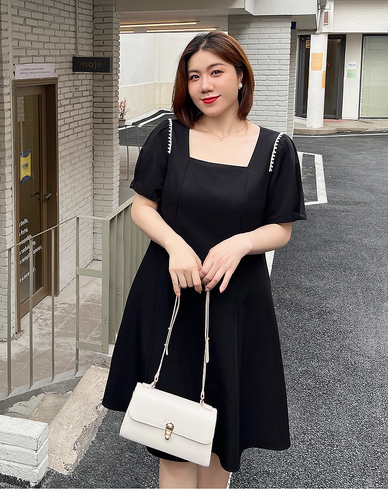 四十多岁人比较微胖穿流行女装,今年最流行的衣服女装30-40岁微胖