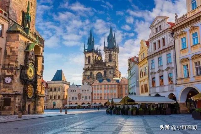 卡夫卡写变形记的背景,卡夫卡变形记的主旨