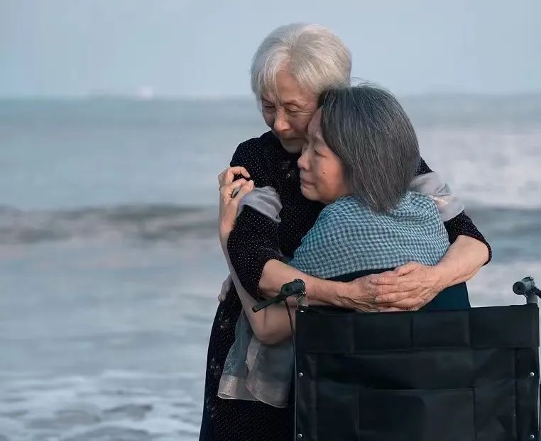 养老院里的情与爱,养老院的生活与向往的一样吗