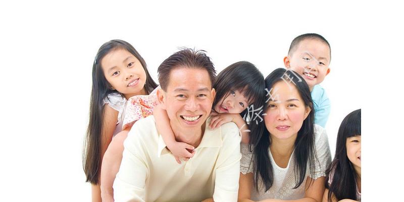 分家时大伯把烂滩地全给我爸，如今这里建高速，大伯肠子都悔青了