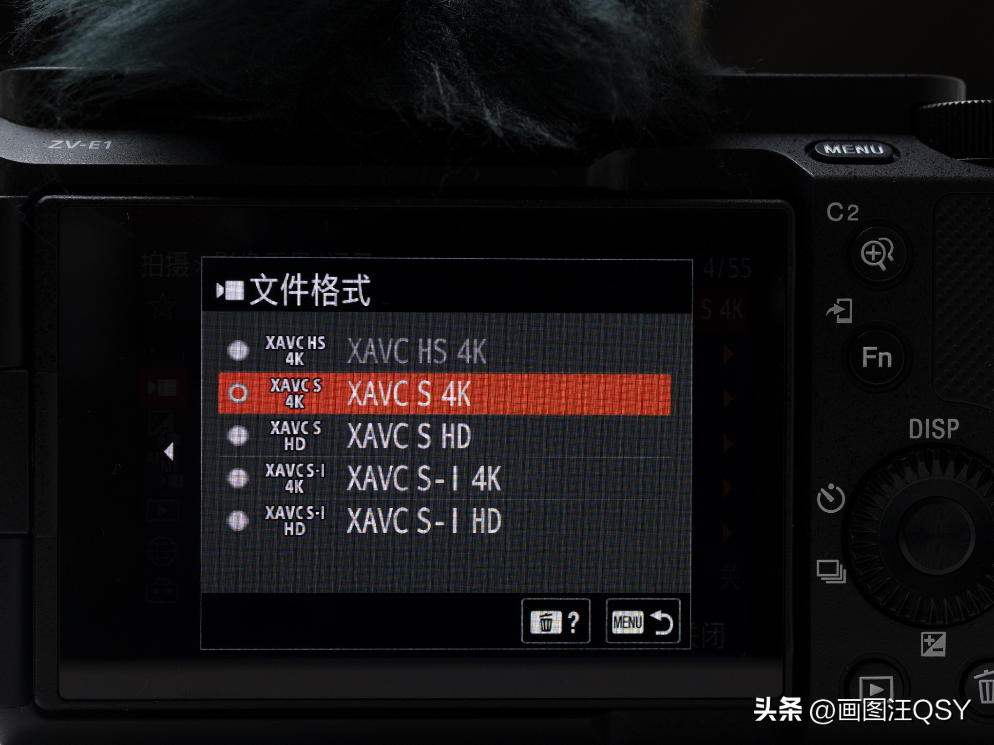 技术不够装备来凑，索尼ZV-E1真定位新手？Vlog初学者心得分享
