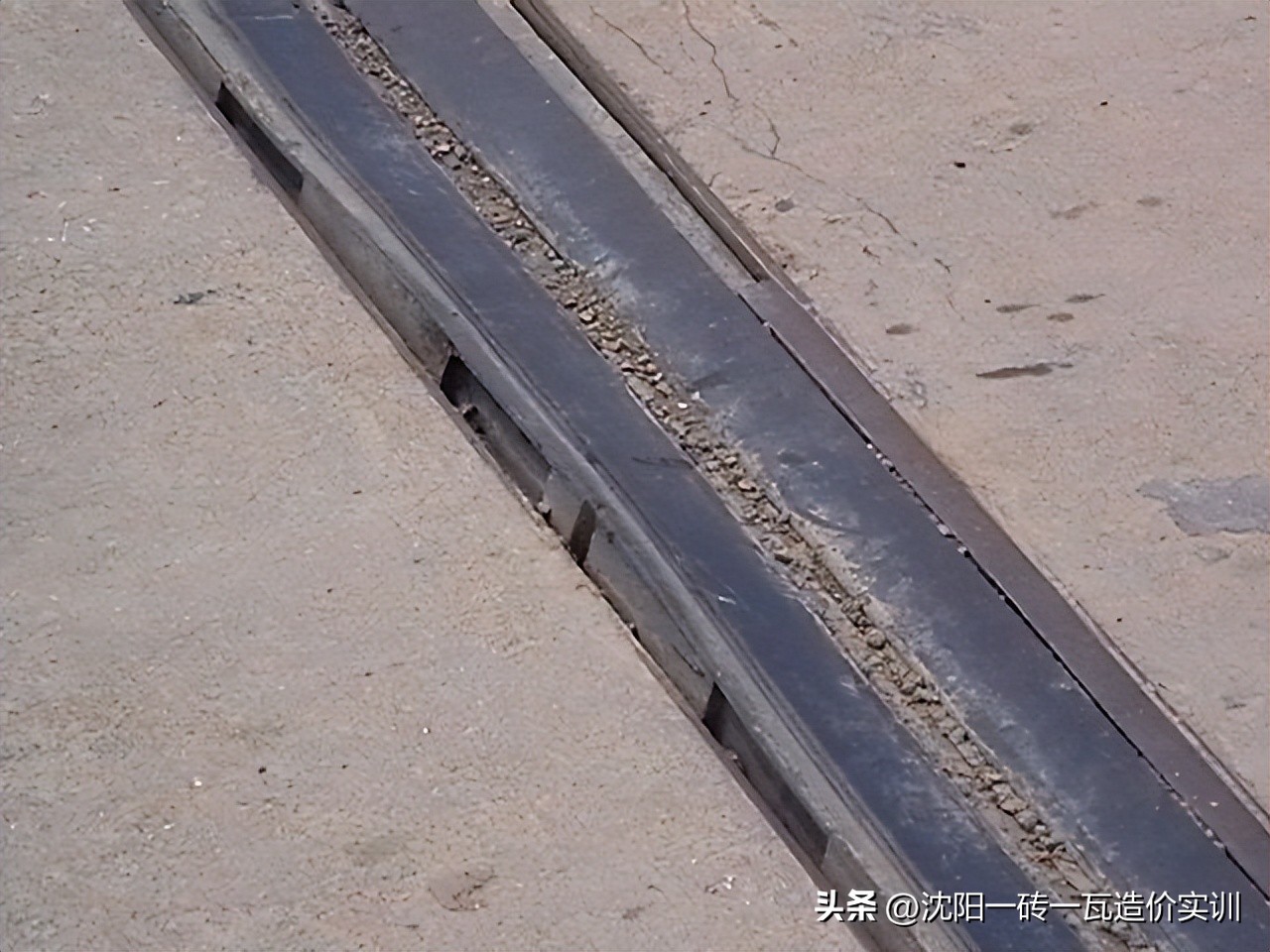 桥梁伸缩缝安装顺序,桥梁伸缩缝安装视频