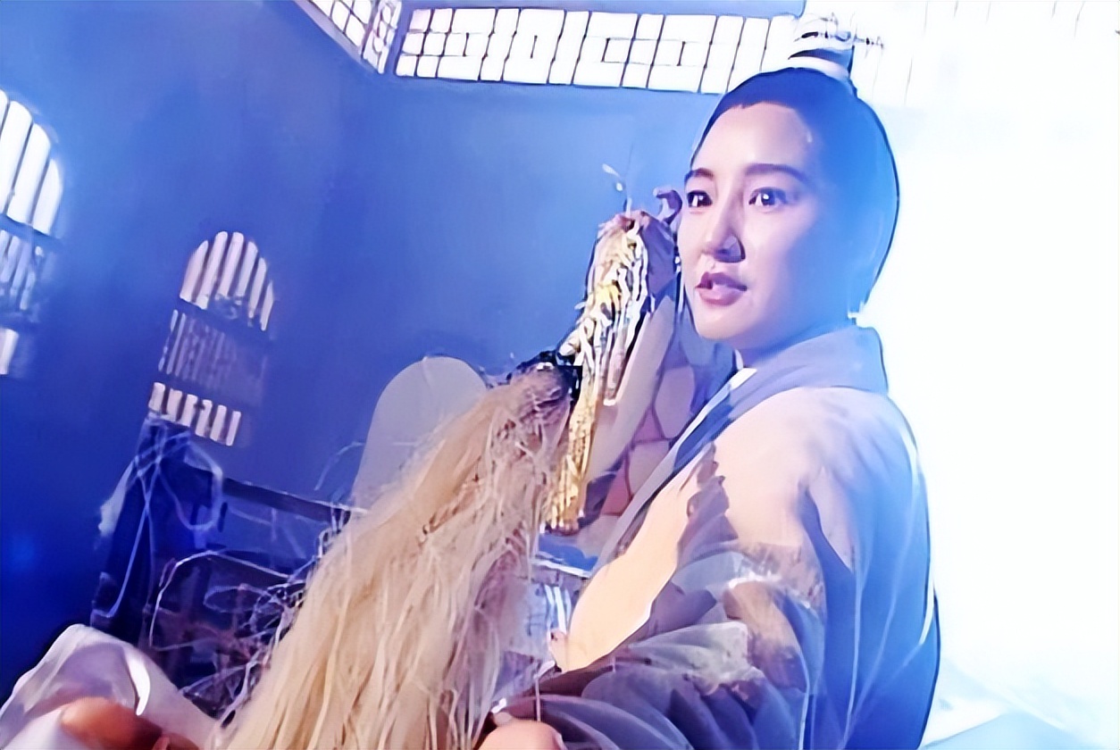 黄药师教杨过武功打败李莫愁,李莫愁能打过黄药师吗