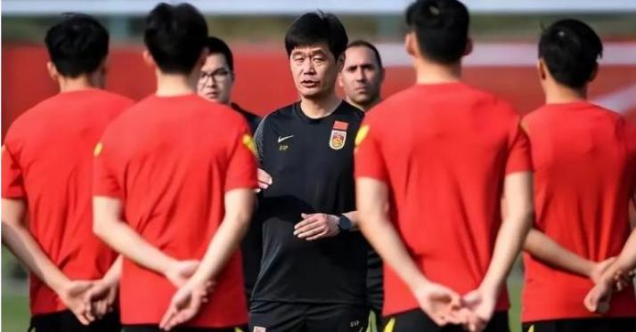 如何用鲁迅的文笔说足球,鲁迅写足球