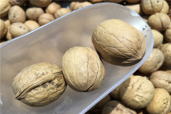 减肥零食解馋不发胖的15种零食,5种健康零食反而让你越吃越胖