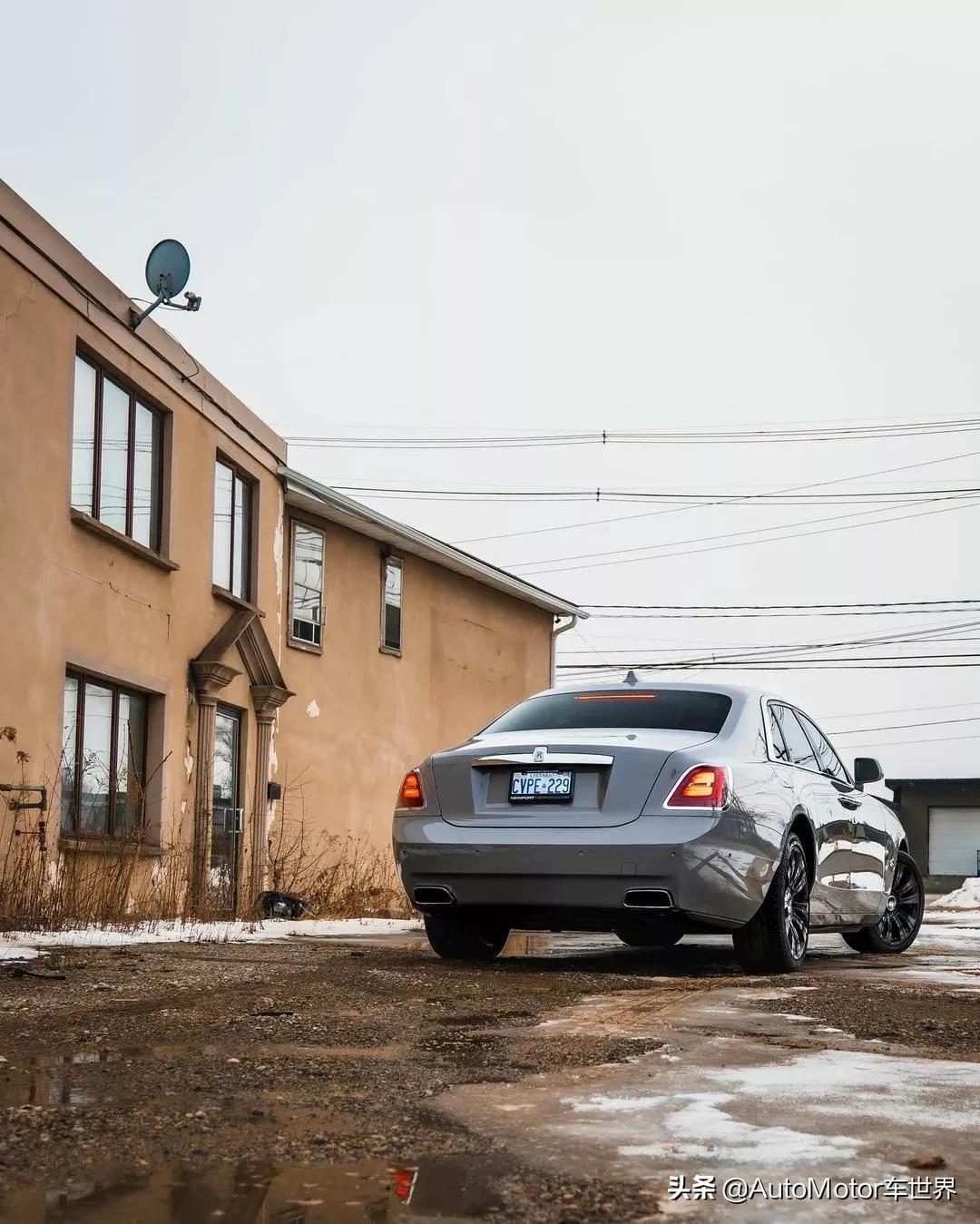 劳斯莱斯古思特内饰,劳斯莱斯古思特白色