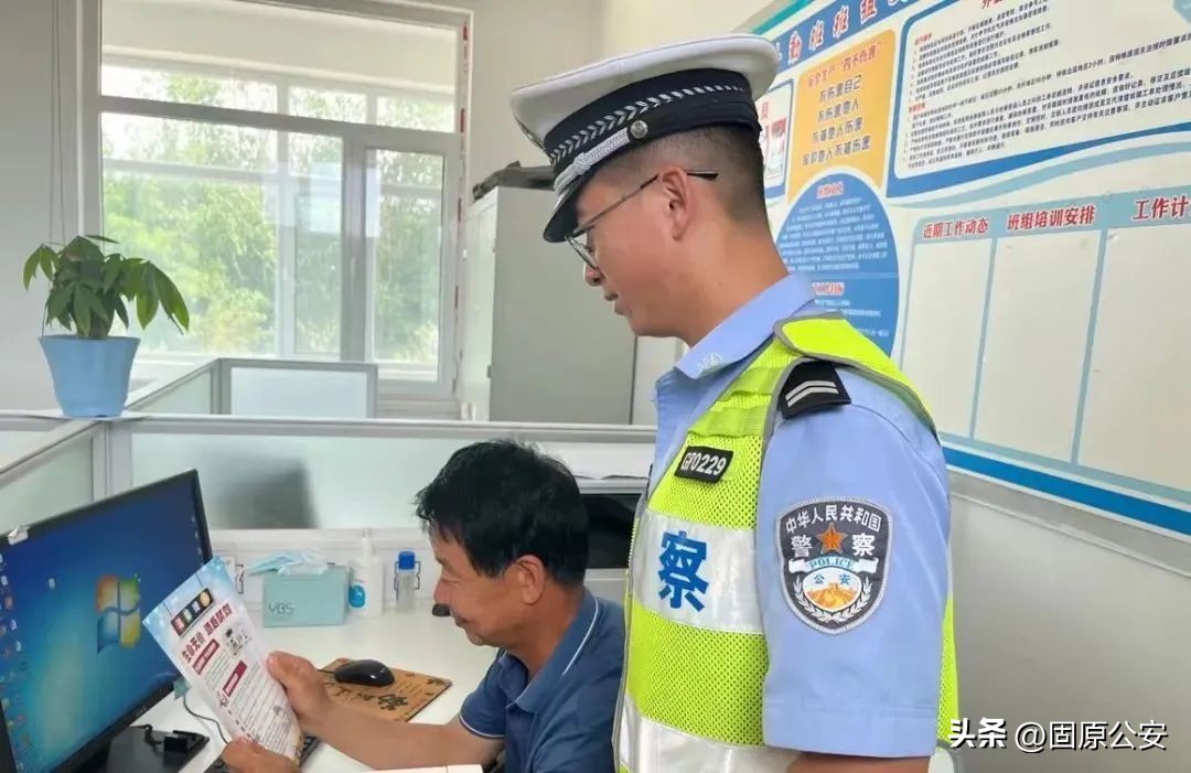 交警多举措开展酒驾醉驾宣传,文明交通拒绝酒驾宣传简报