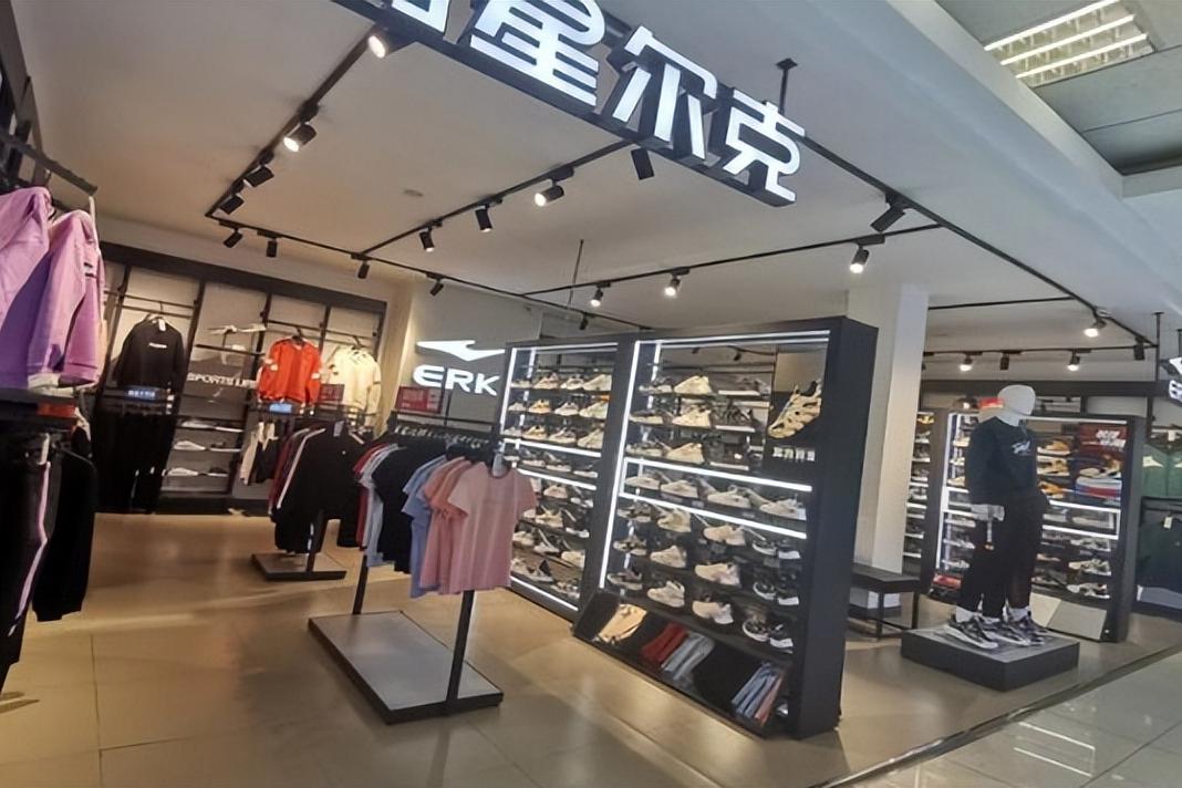 世界顶级十大运动鞋品牌,全球30大运动鞋品牌