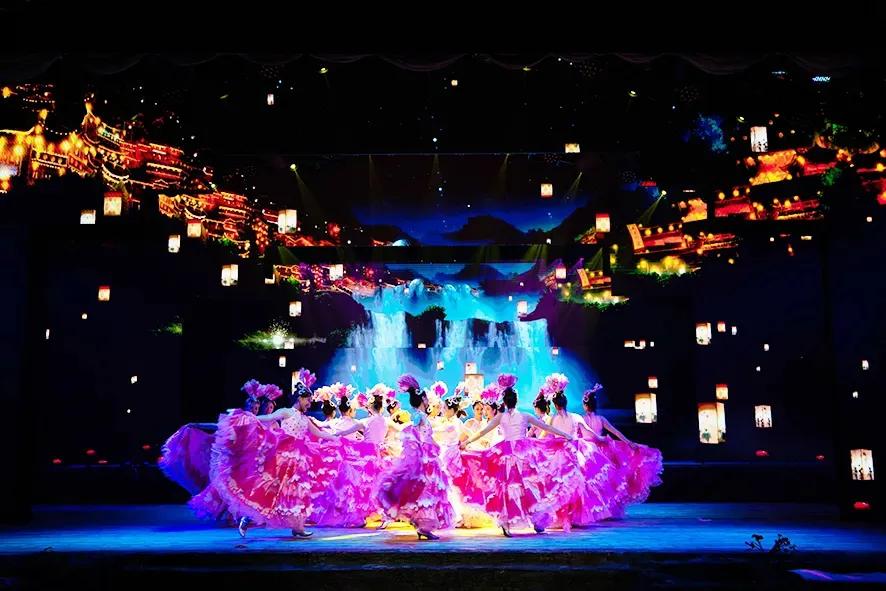 芙蓉镇适合几月份去的,芙蓉镇什么季节去最好