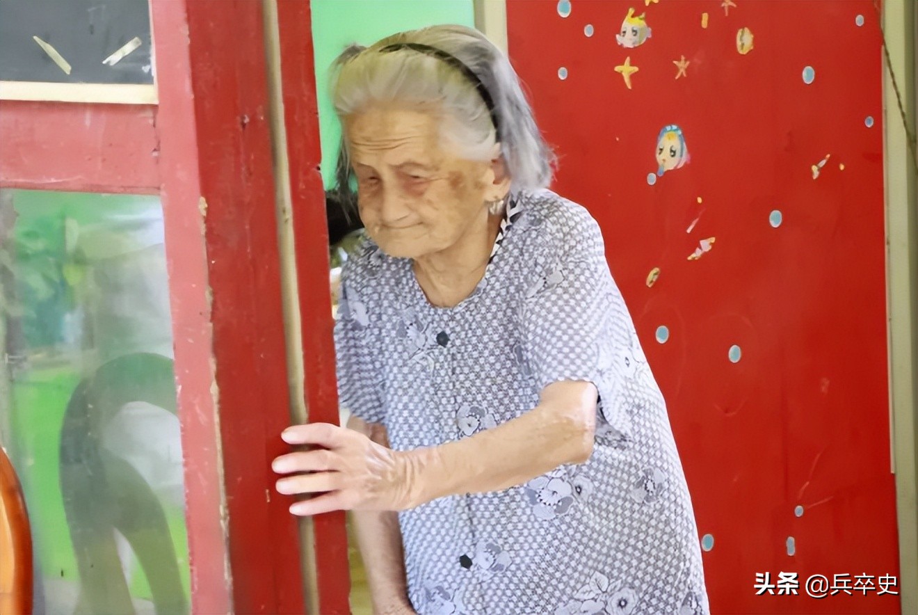 上海嘉定:70岁老太“众筹”买一栋楼,抱团养老21年:比家里自在