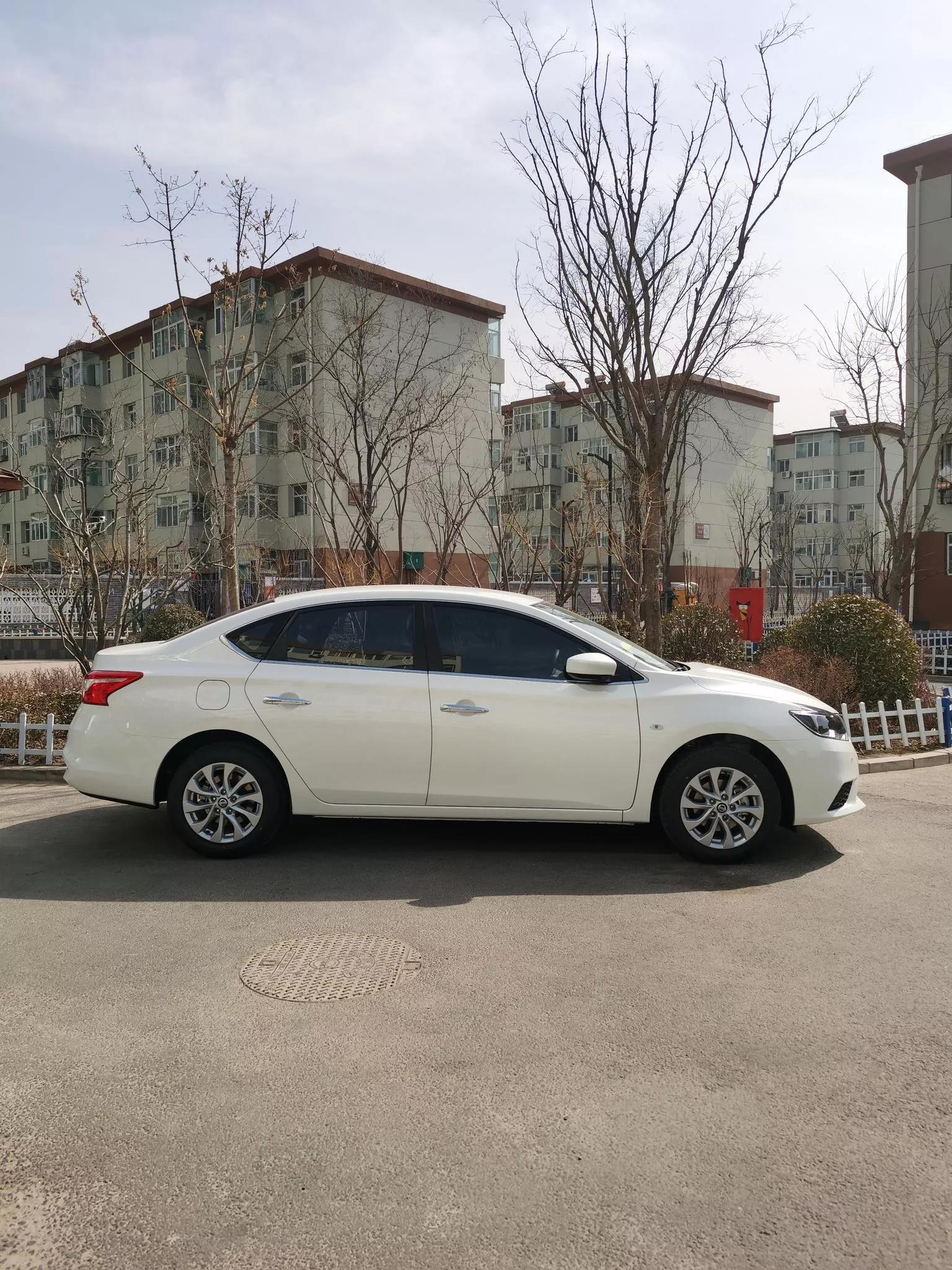 2022款经典轩逸豪华版买车送什么,轩逸2022款推荐哪个版本