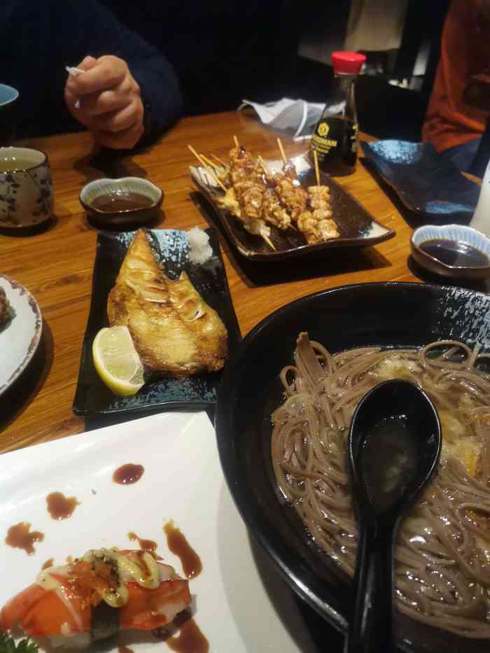 广东地摊卖炒粉一年收入多少,摆摊卖炒粉10元能挣多少