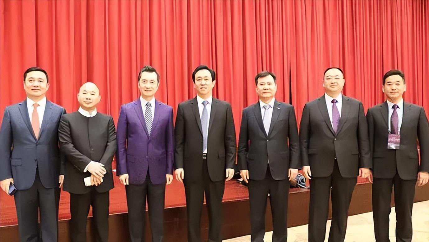 许家印巅峰的时候有多风光,许家印到底有多大实力