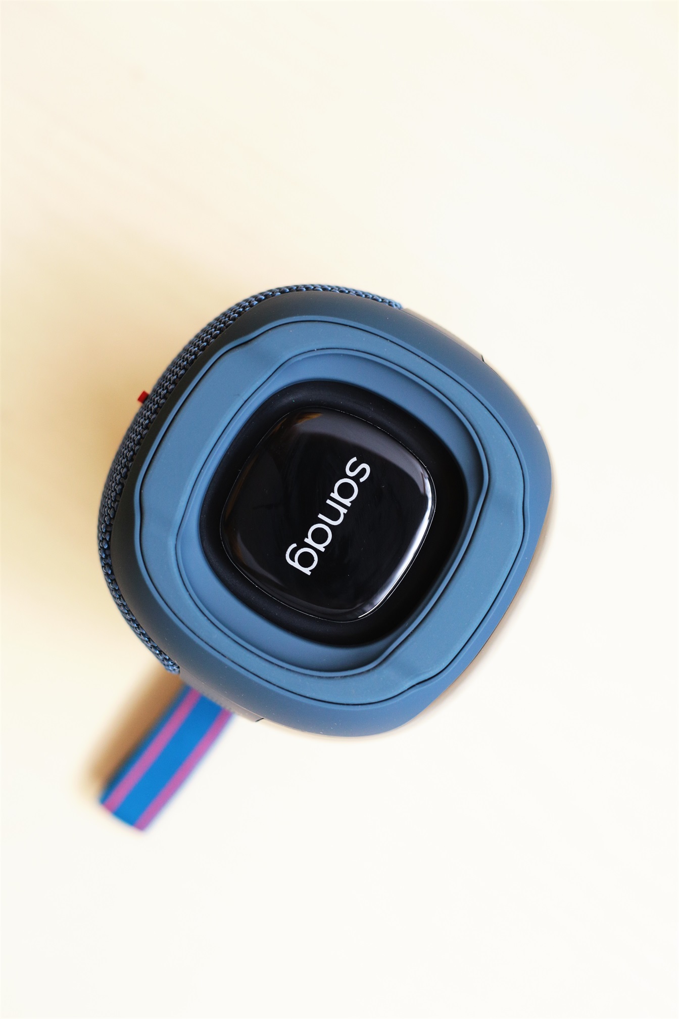 适合户外露营的音箱怎么选?炫彩灯光音箱Sanag塞那V12SPRO开箱