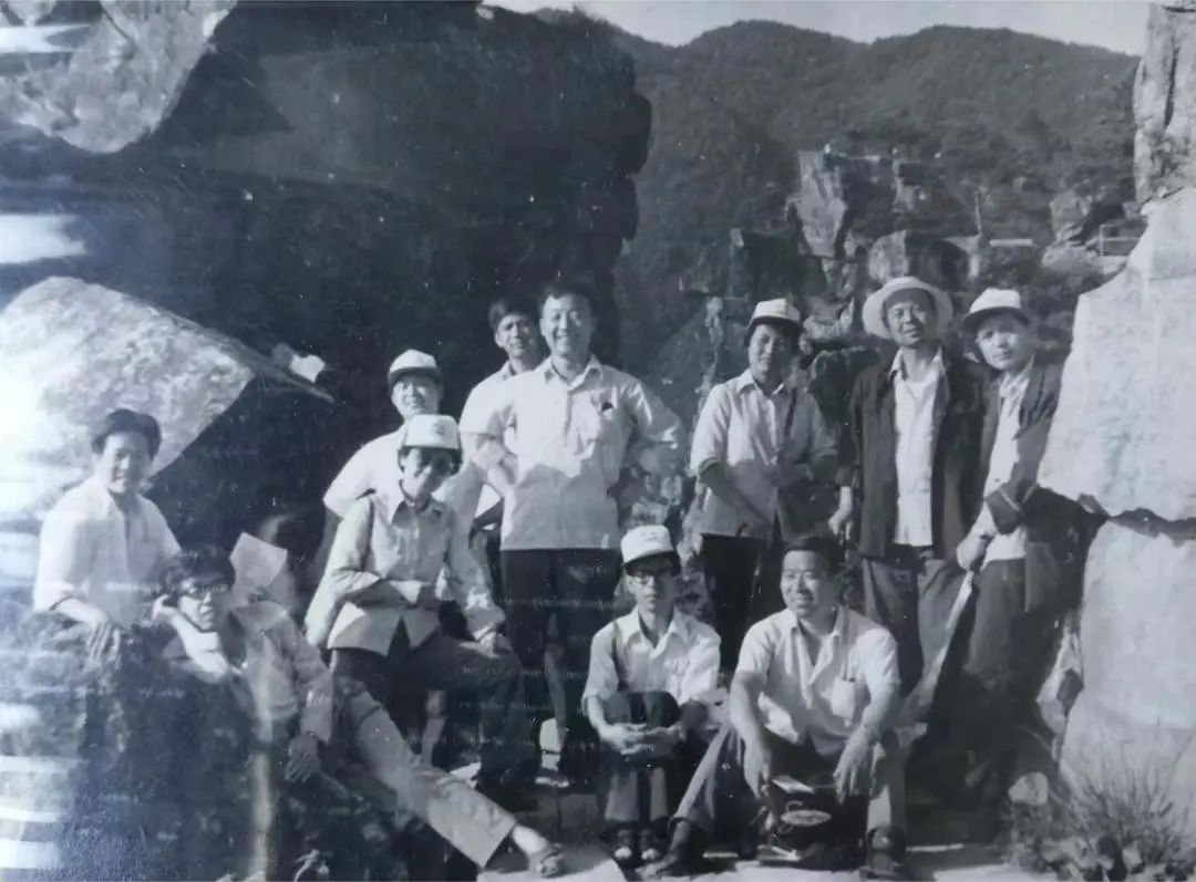 杨清江|钟情于故事，谋篇布局匠心独运，尽显大师功力！