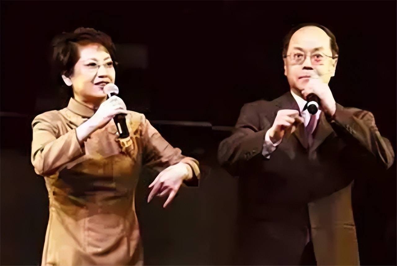 李维康和耿其昌爱情,李维康耿其昌的夫妻相处之道