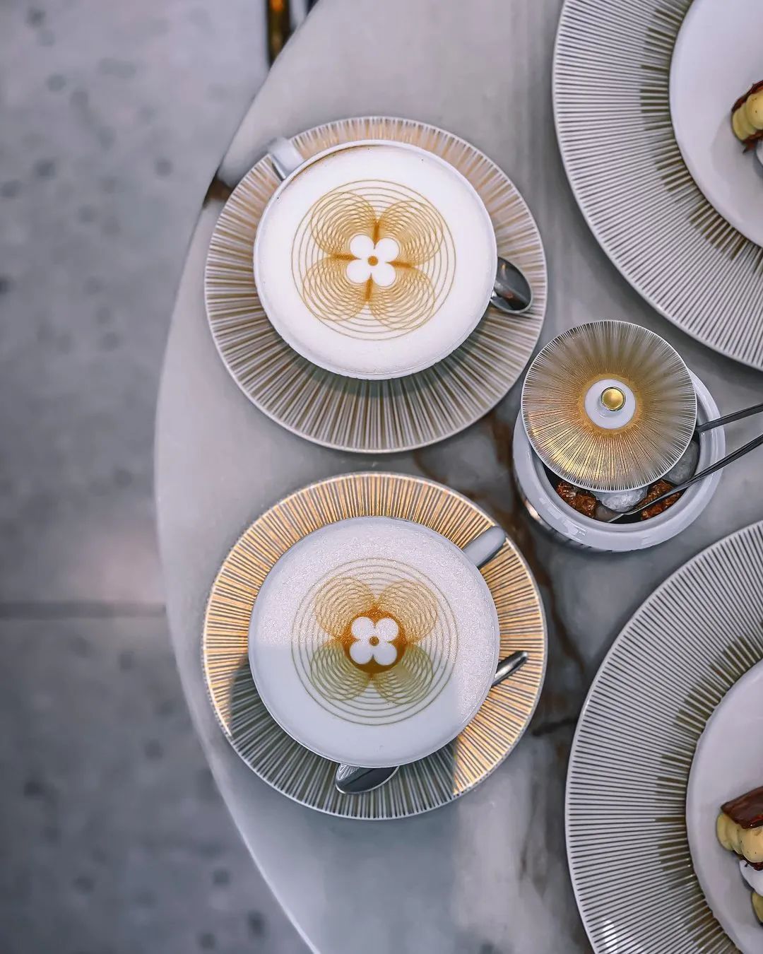 lv全球唯一一家餐厅,lv又出新品了