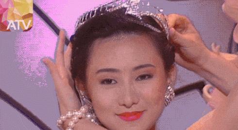 她拍过无数香艳片，这却是口碑最好的一部