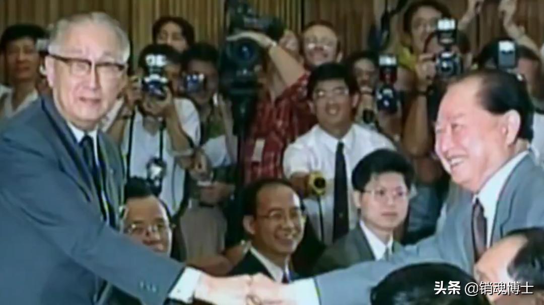 和平统一台湾从何而来？不放弃武统，是因为很多人为此付出一生