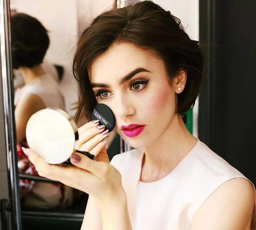 一出道就大方承认整容,出道就被逼着整容