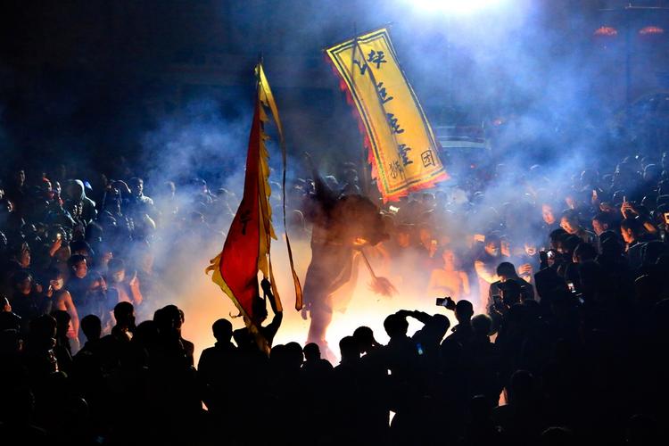 关于元宵节的古诗词和图片,关于元宵节的古诗及其讲解