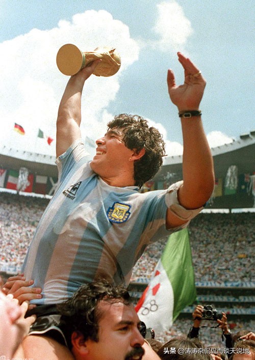 足球每个号位都分别踢哪个位置,足球场上需要爆发力的位置