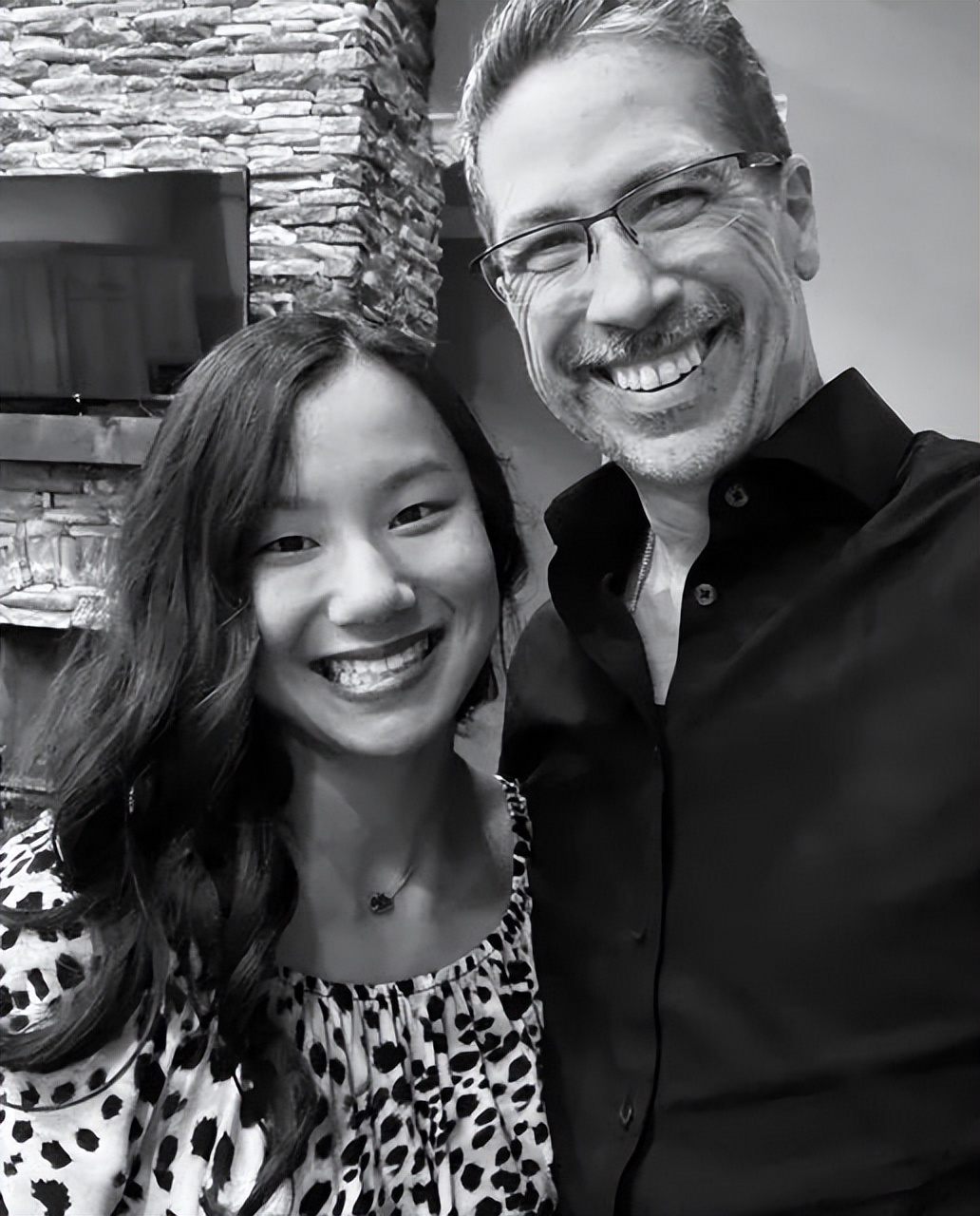 田州小镇近千人送别！来自中国的女孩，短暂却璀璨的一生