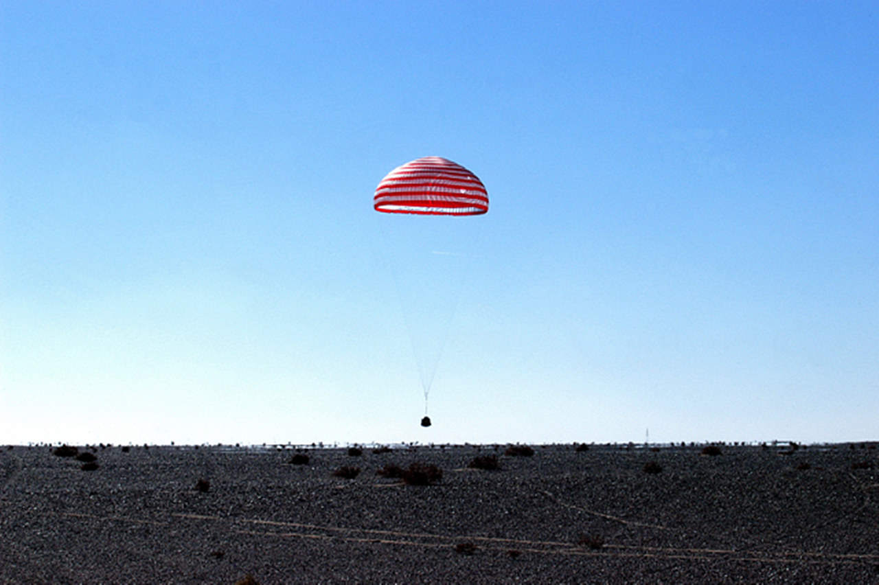 为啥神舟飞船可以准确对接,神舟飞船着陆为啥要直升飞机