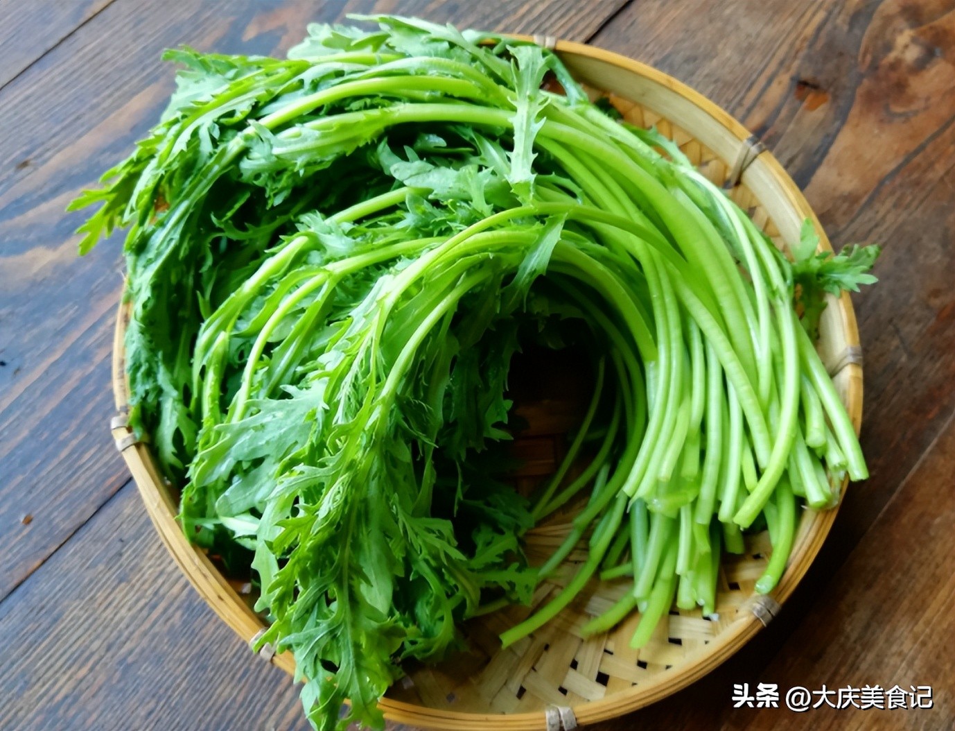 肝火旺导致失眠吃什么能睡觉,怎么调节肝火旺引起的长期失眠