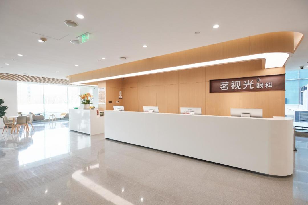 技术为矛，品牌为盾，这家眼科机构引领“近视赛道”