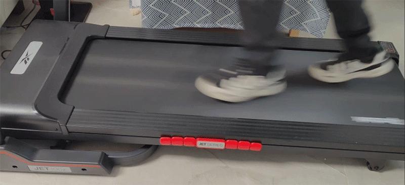 大体重跑步机需要穿护膝吗,跑步机入门使用