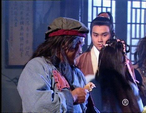 鑳″啗鐗堝皠闆曡嫳闆勪紶涓殑绁為洉渚犱荆,鑳″啗婕旂殑灏勯洉鑻遍泟浼犵涓夊崄涓冮泦