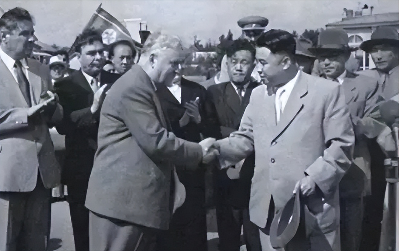 朝鲜惨败，男女比例严重失衡，志愿军高层严令：犯作风错误者枪毙