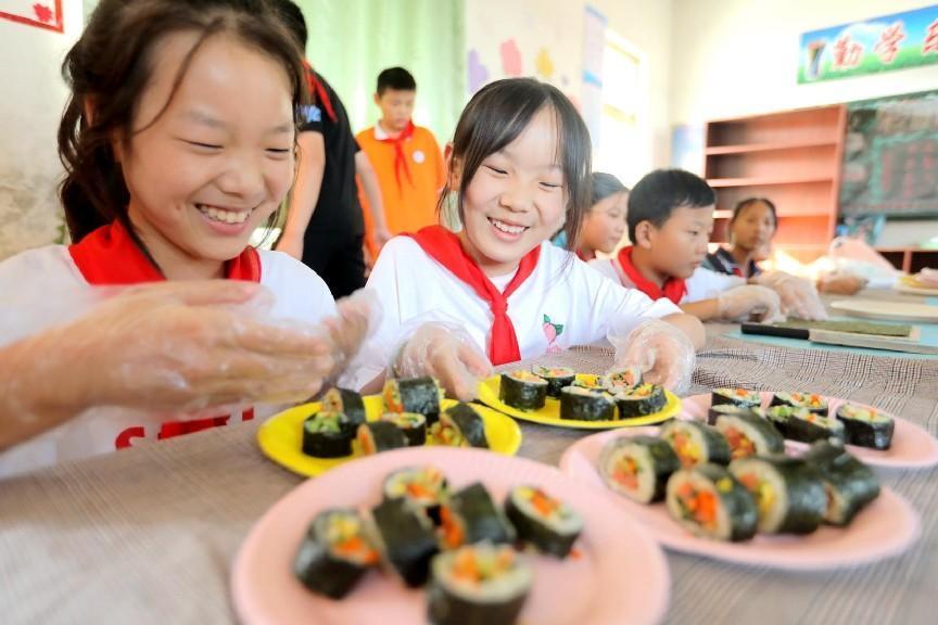 底阁中心小学2018,峄城底阁小学