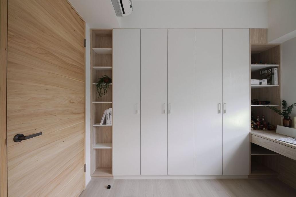 全屋柜门定制怎么选柜门,全屋定制柜门安装注意事项