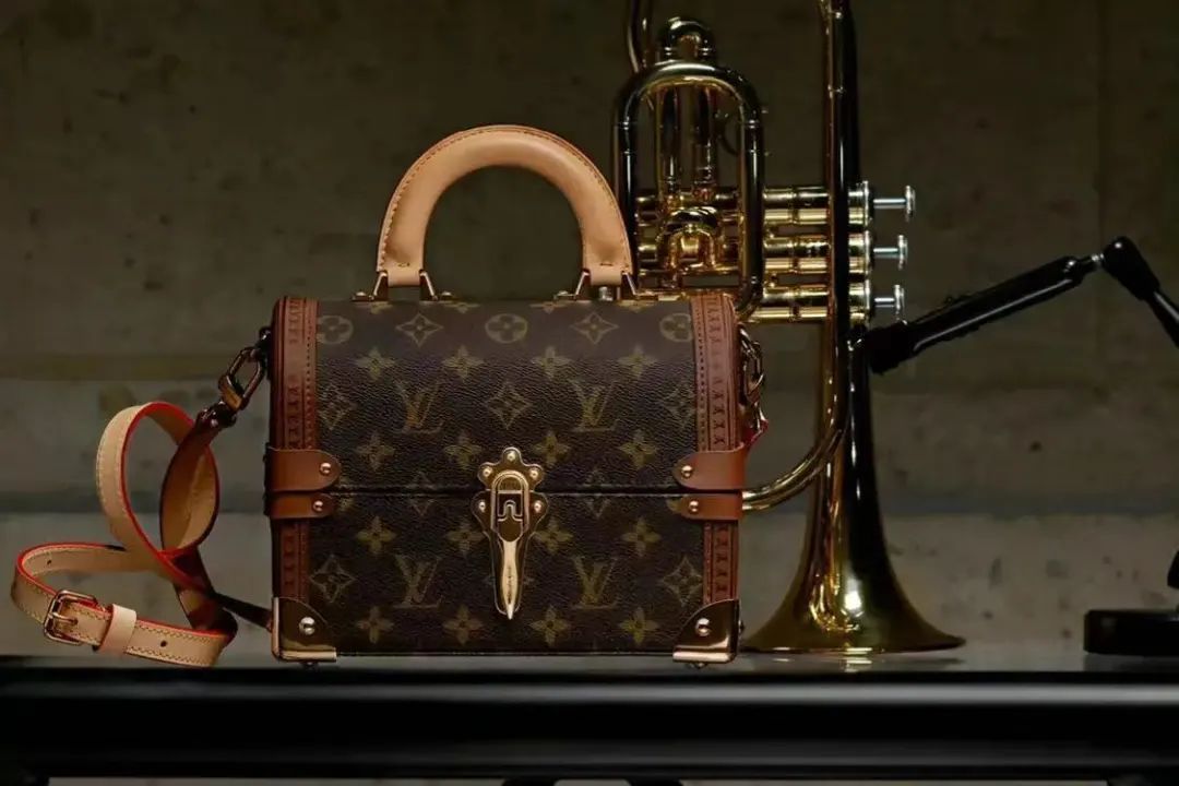 lv这么贵为什么还有这么多人买,lv涨价包款